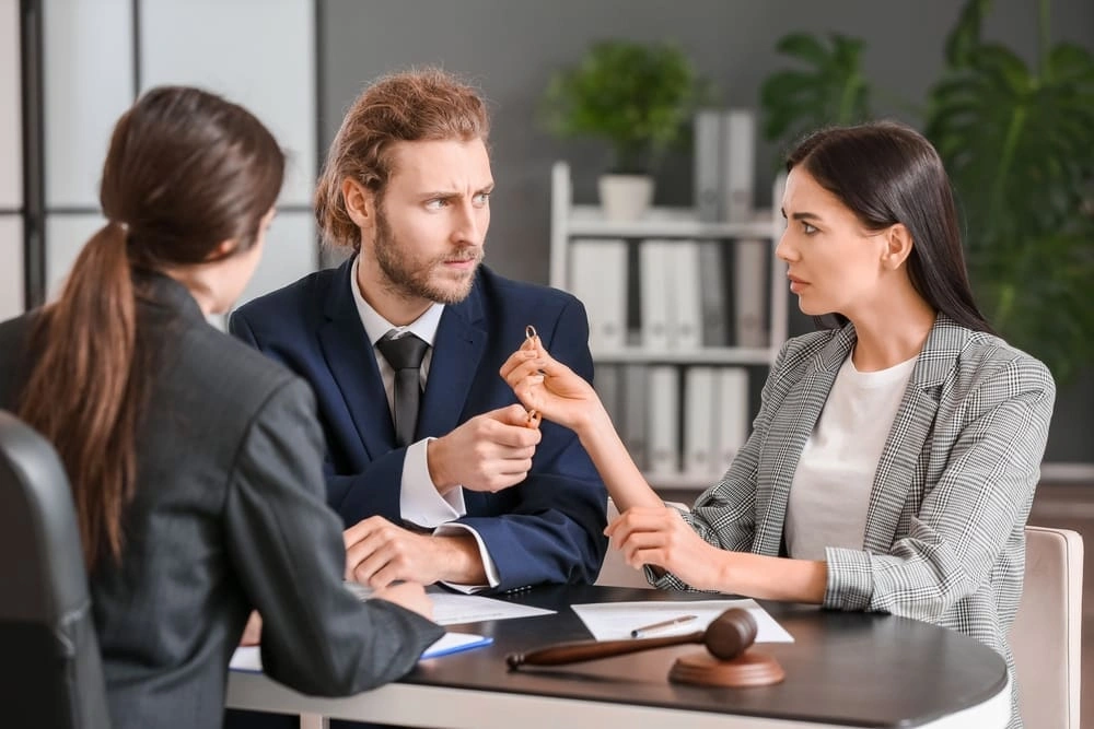 Experienced divorce attorney near me offering professional legal services for family law cases.